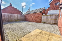 Brunel Road, Cam