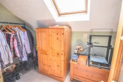 Spouthouse Lane, Cam