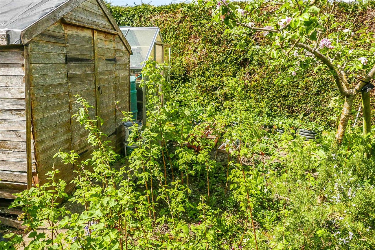 Spouthouse Lane, Cam