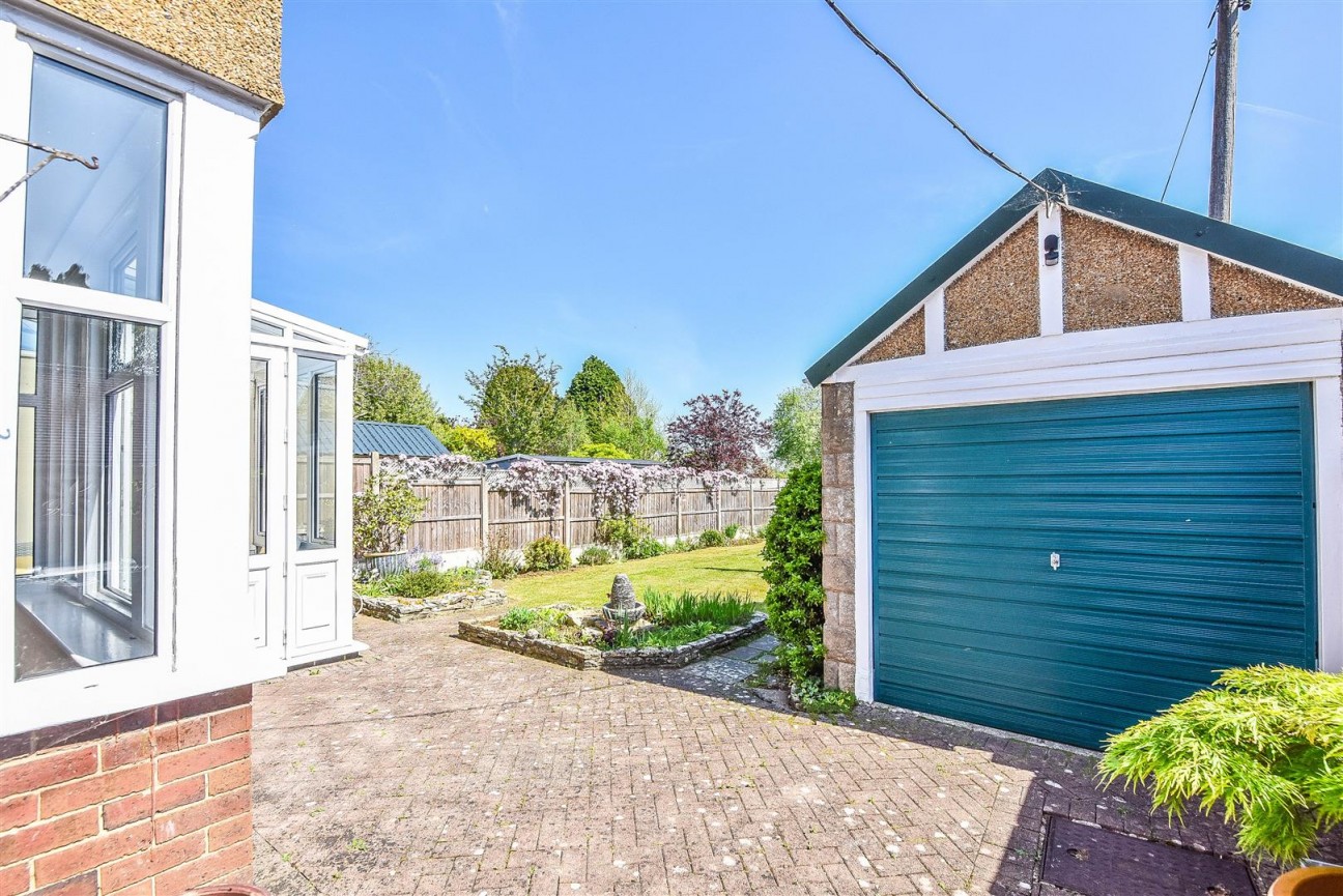 The Knapp, Dursley