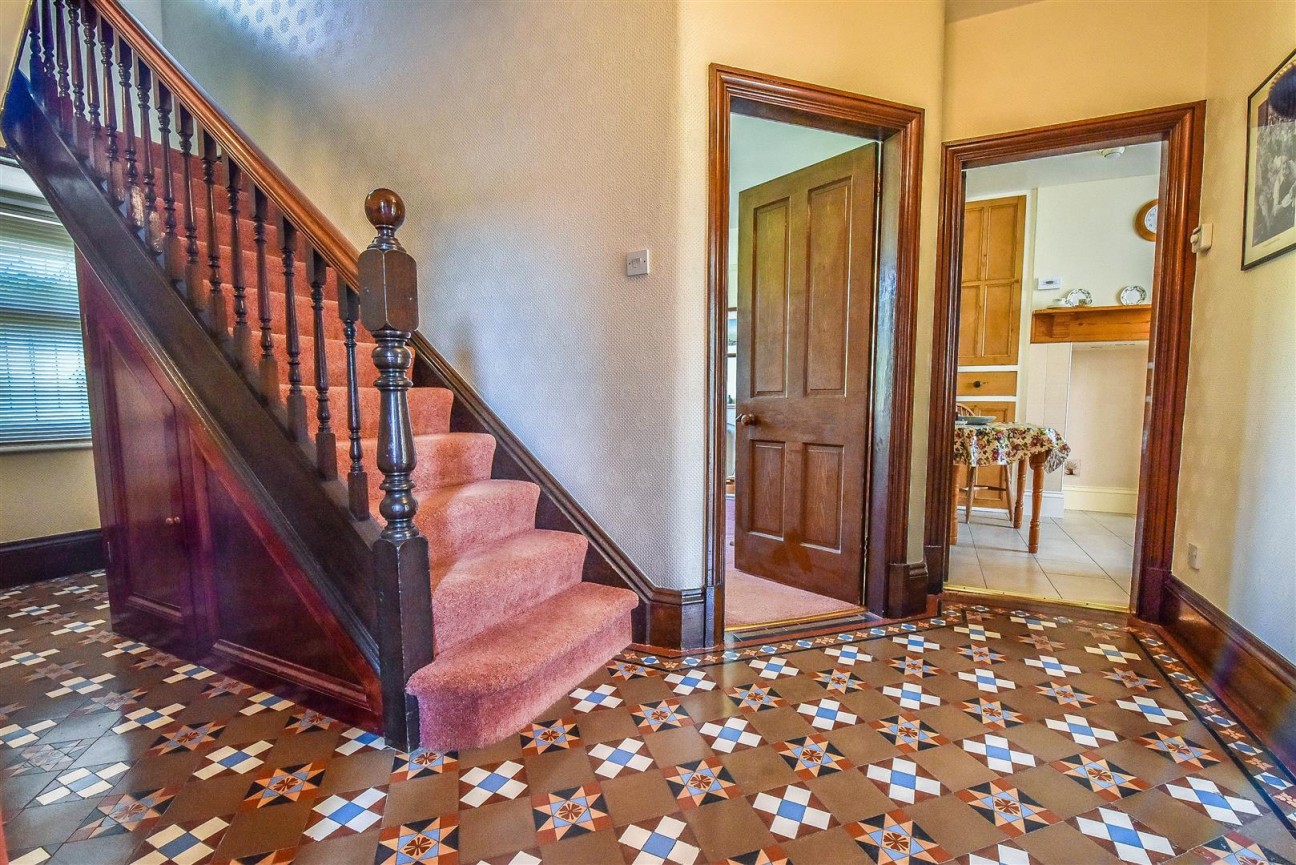 The Knapp, Dursley