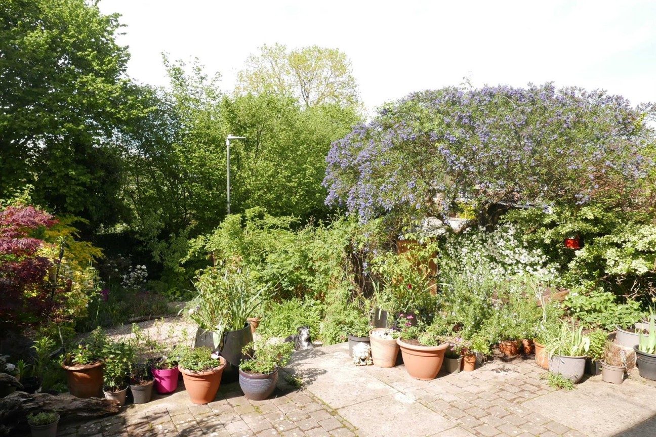 Maple Close, Dursley