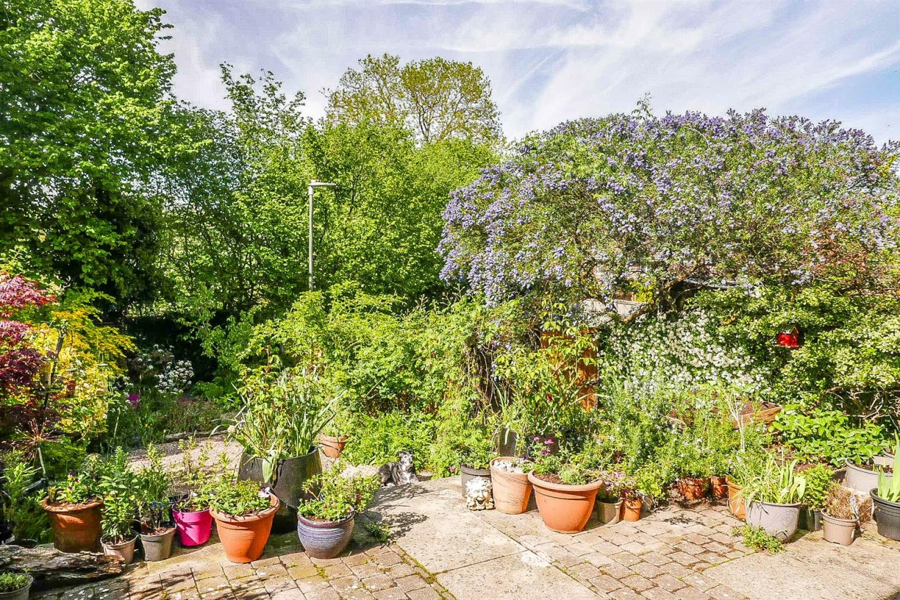 Maple Close, Dursley