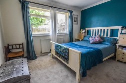 Maple Close, Dursley