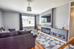 Maple Close, Dursley