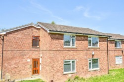 Maple Close, Dursley