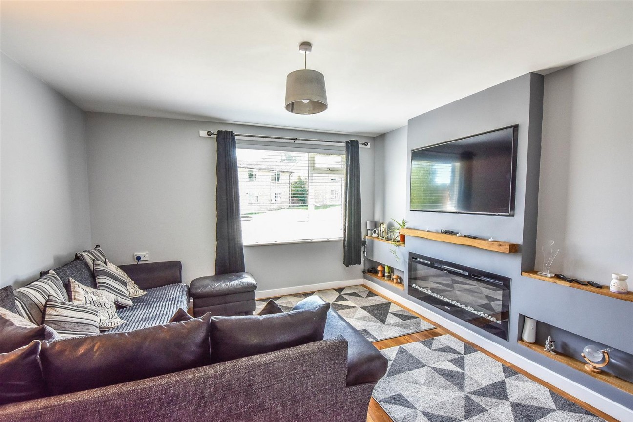 Maple Close, Dursley