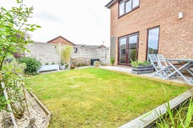 St. Bartholomews Close, Cam, Dursley