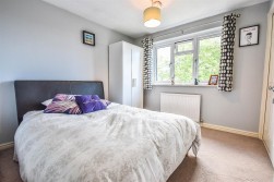 St. Bartholomews Close, Cam, Dursley