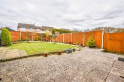 Woodend Lane, Cam