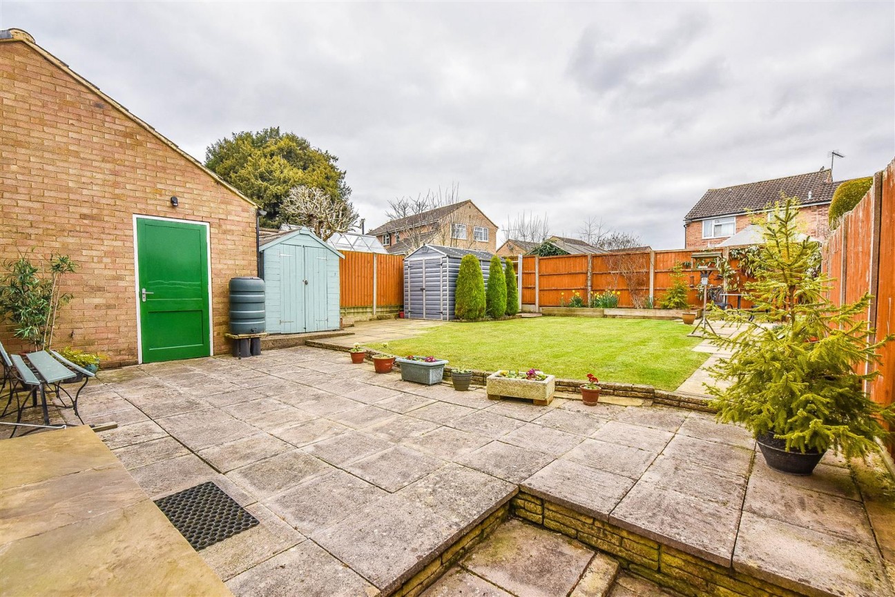 Woodend Lane, Cam