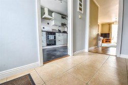 Castle Stream Court, Dursley