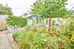 Castle Stream Court, Dursley