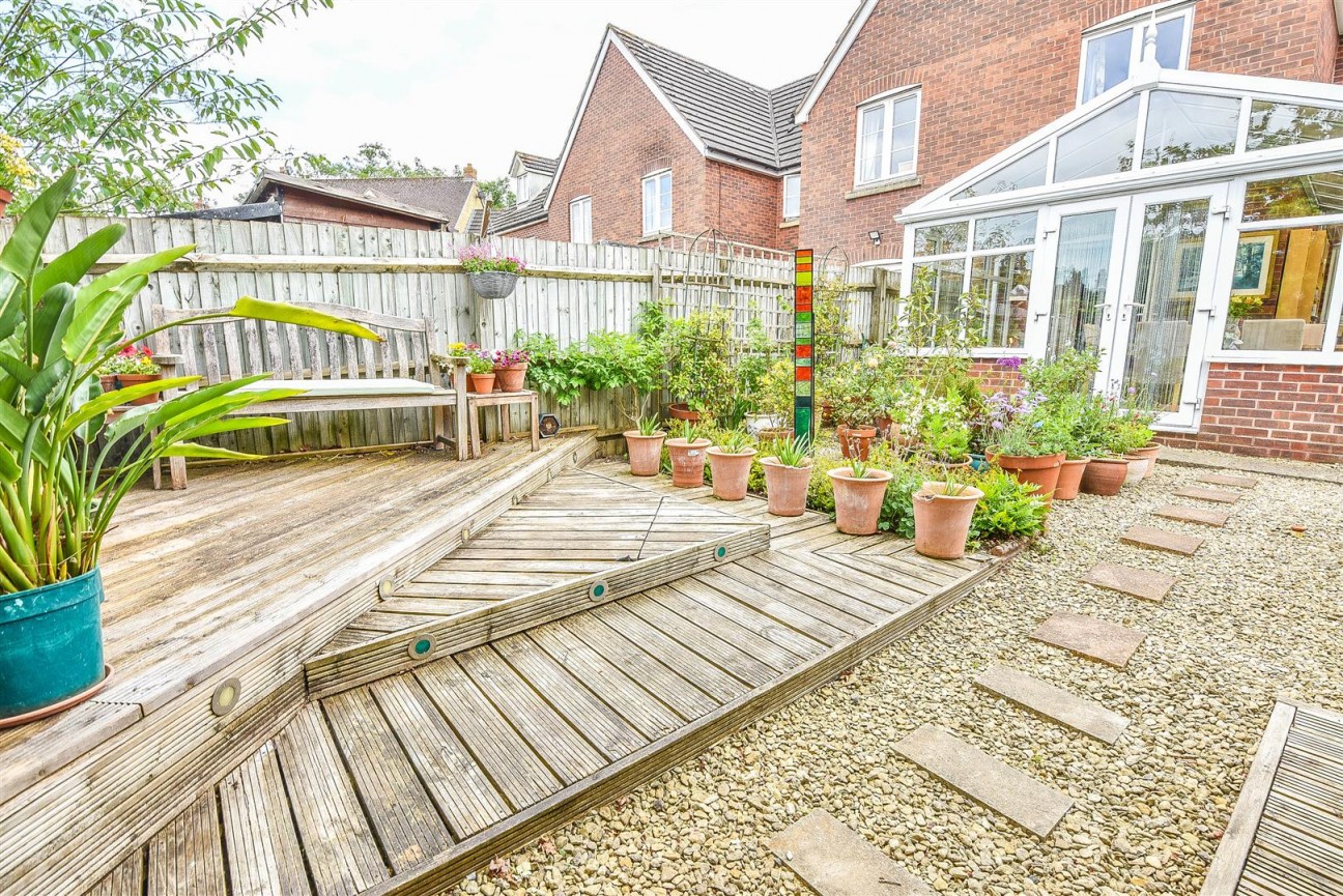 Castle Stream Court, Dursley