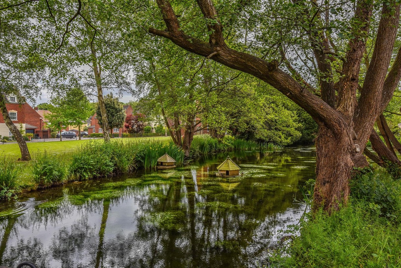 Castle Stream Court, Dursley