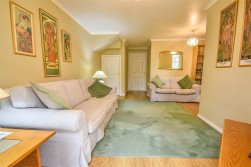 Castle Stream Court, Dursley