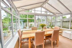 Castle Stream Court, Dursley