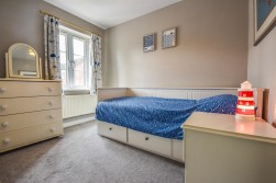 Castle Stream Court, Dursley