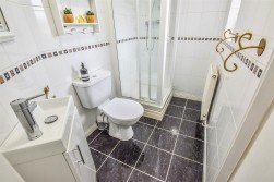 Castle Stream Court, Dursley