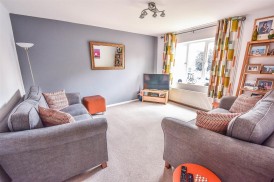 Beyon Drive, Cam, Dursley