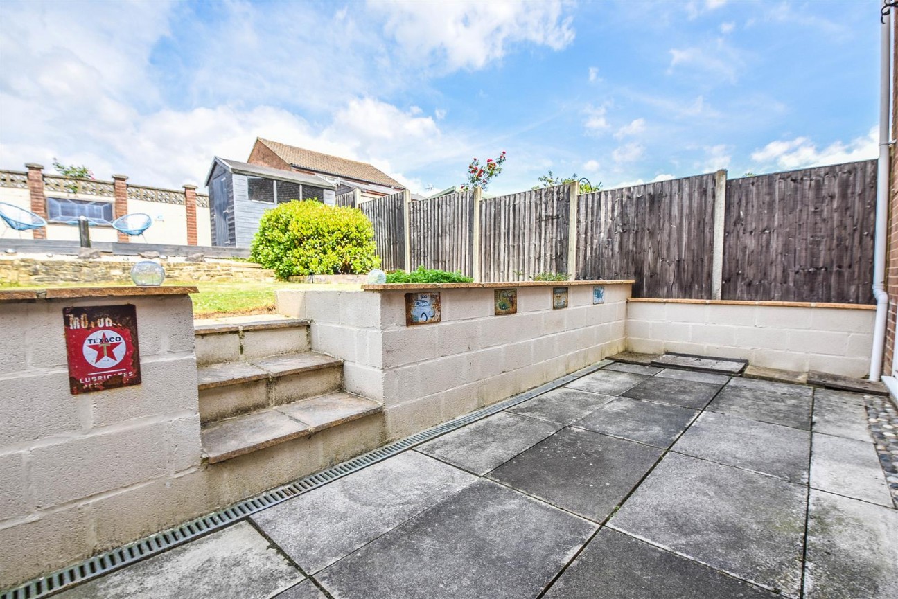 Beyon Drive, Cam, Dursley