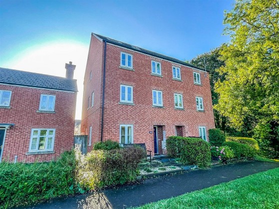 Harrolds Close, Dursley