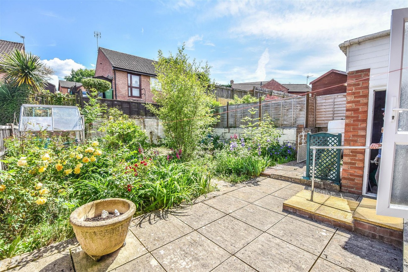 Nasse Court, Cam, Dursley