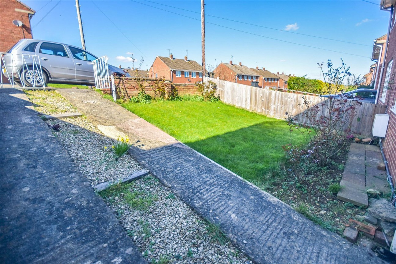Nasse Court, Cam, Dursley