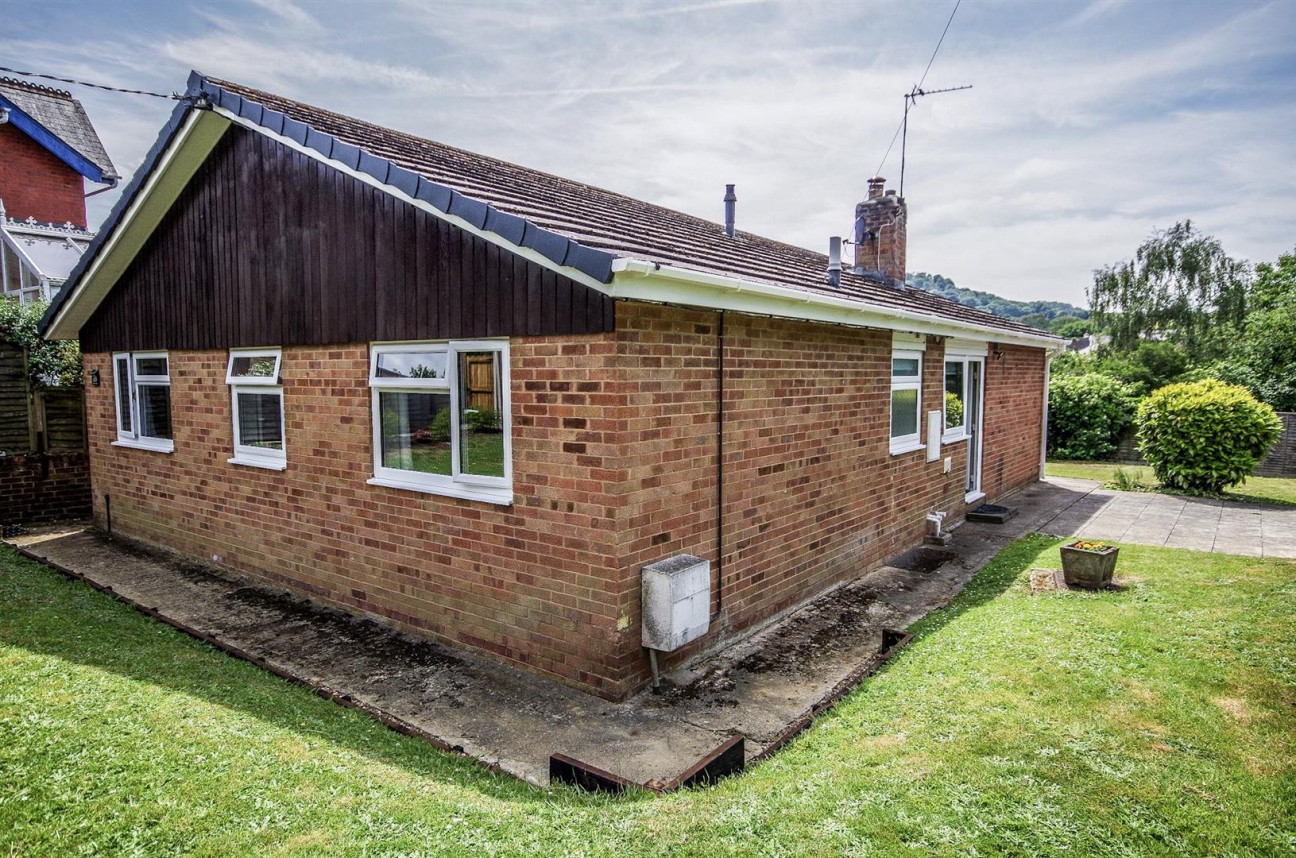 Hopton Road, Cam, Dursley