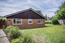 Hopton Road, Cam, Dursley