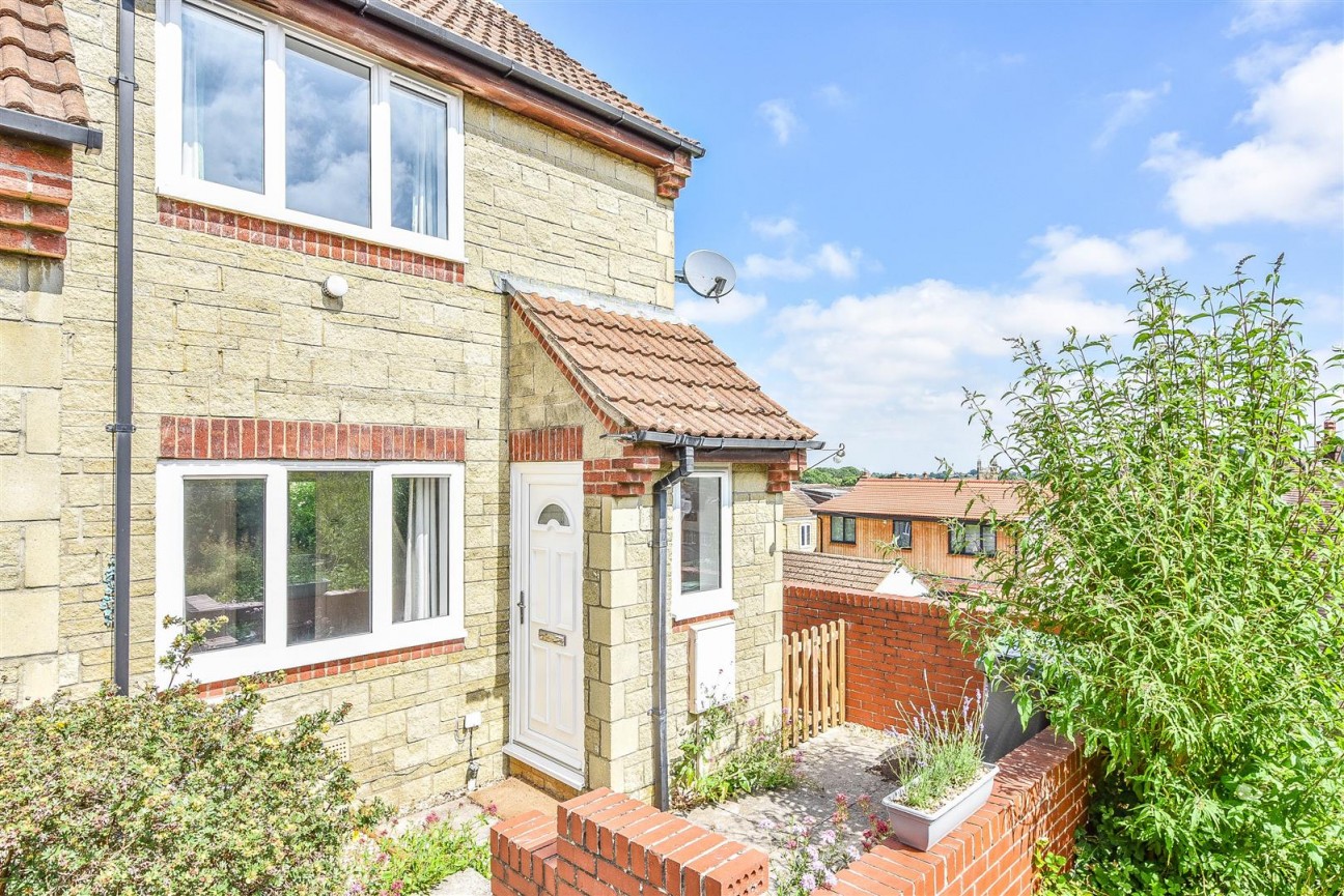Weavers Close, Dursley