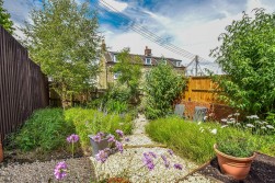 Weavers Close, Dursley