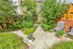 Weavers Close, Dursley