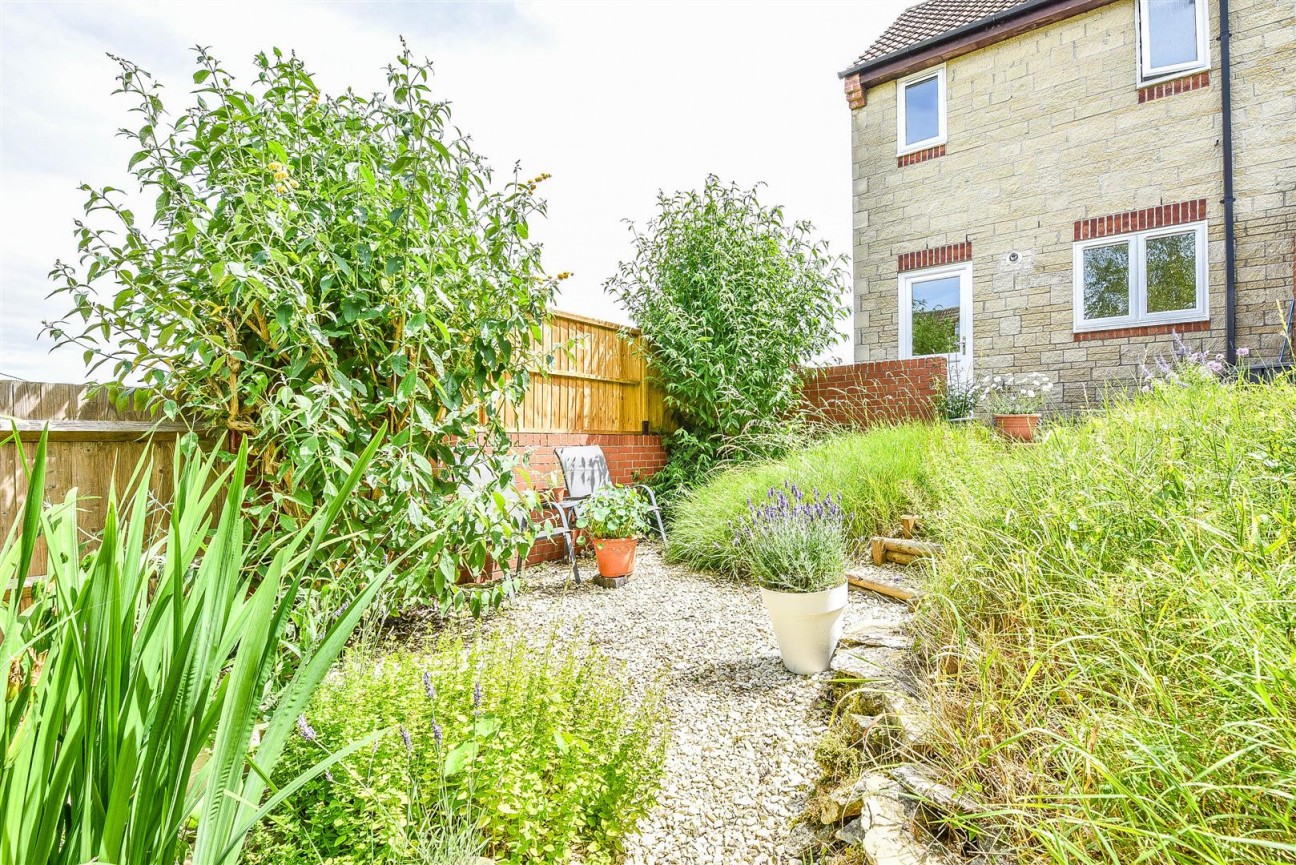Weavers Close, Dursley