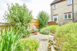 Weavers Close, Dursley