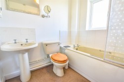 Weavers Close, Dursley