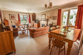 Lambsdowne, Dursley