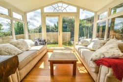 Dursley Road, Dursley