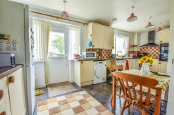 Tilsdown Close, Dursley