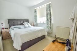 Tilsdown Close, Dursley