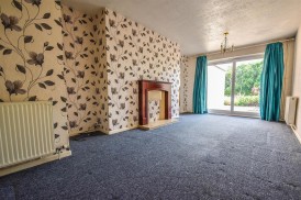 Woodview Road, Cam