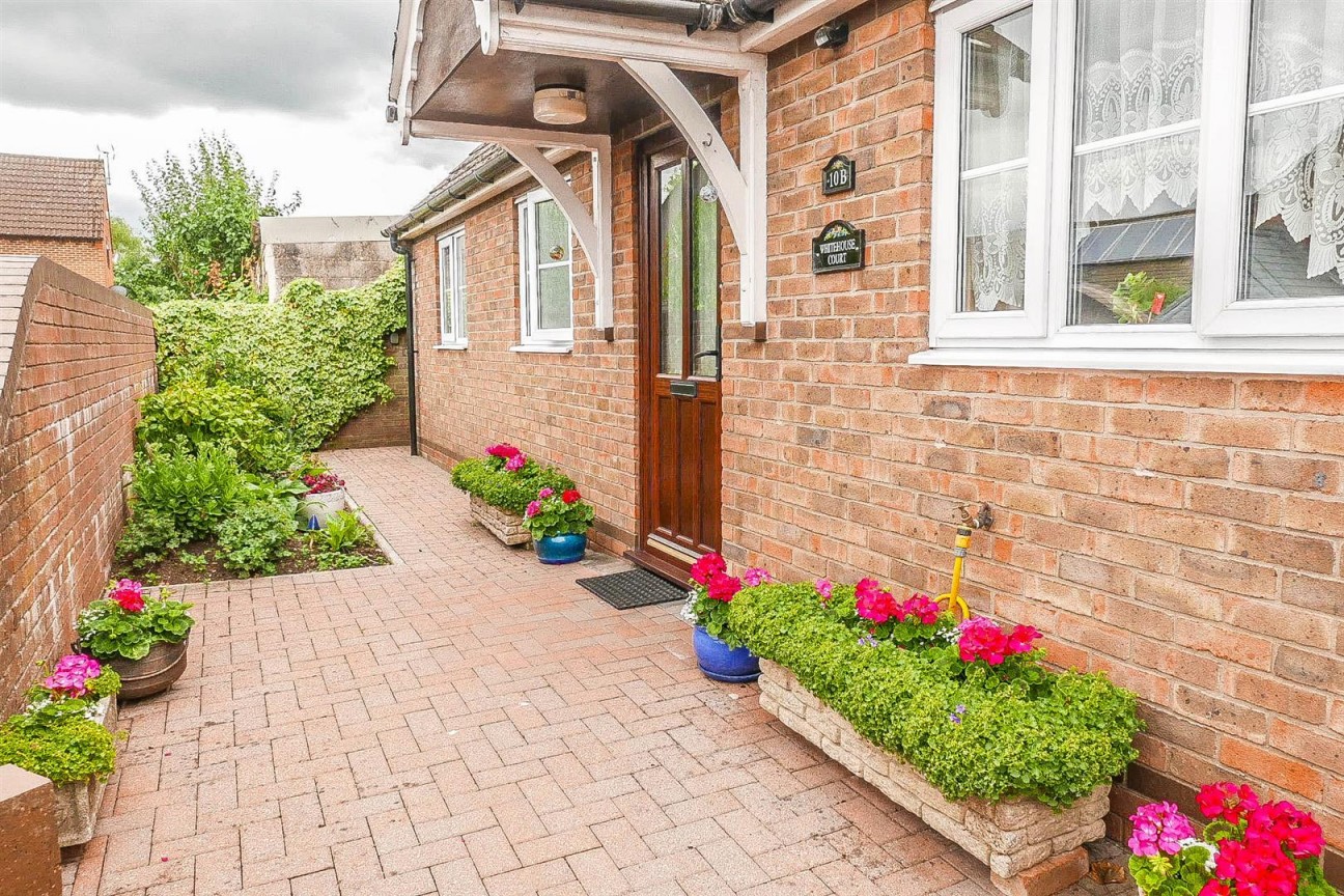 Chapel Street, Cam, Dursley