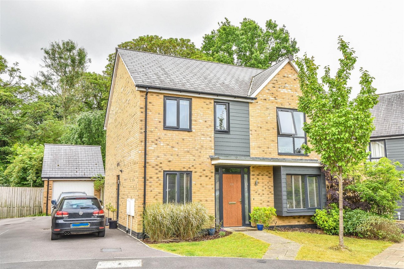 Budding Way, Dursley