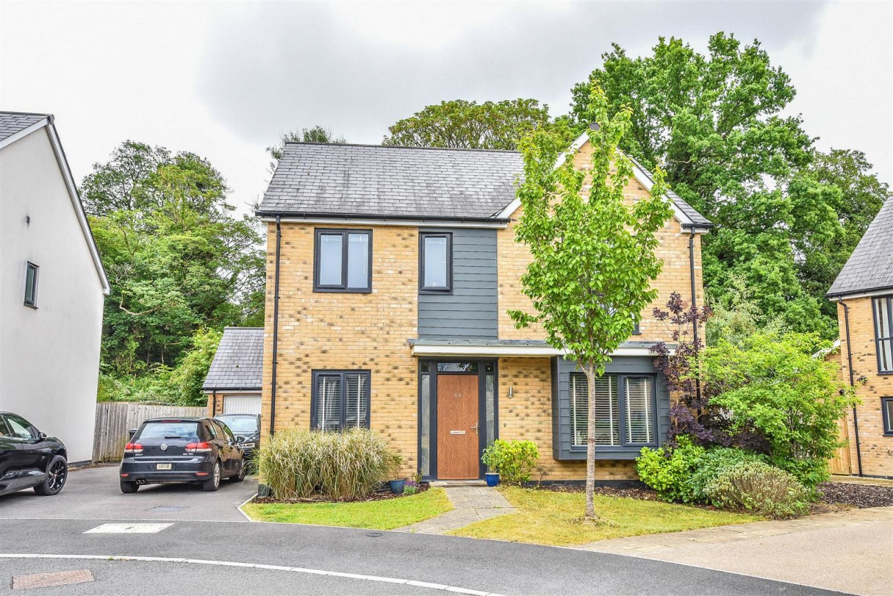 Budding Way, Dursley
