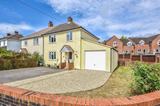 Rosebery Road, Dursley