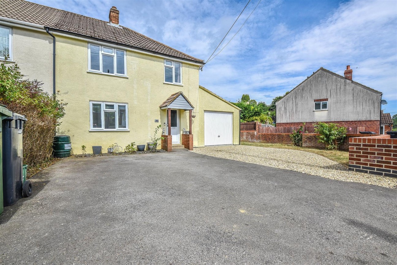 Rosebery Road, Dursley