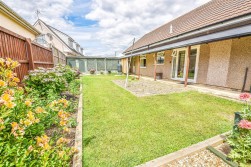 Morris Orchard, Cam, Dursley