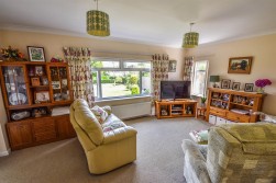 Morris Orchard, Cam, Dursley