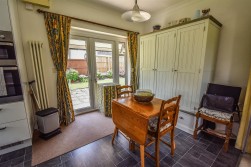 Morris Orchard, Cam, Dursley