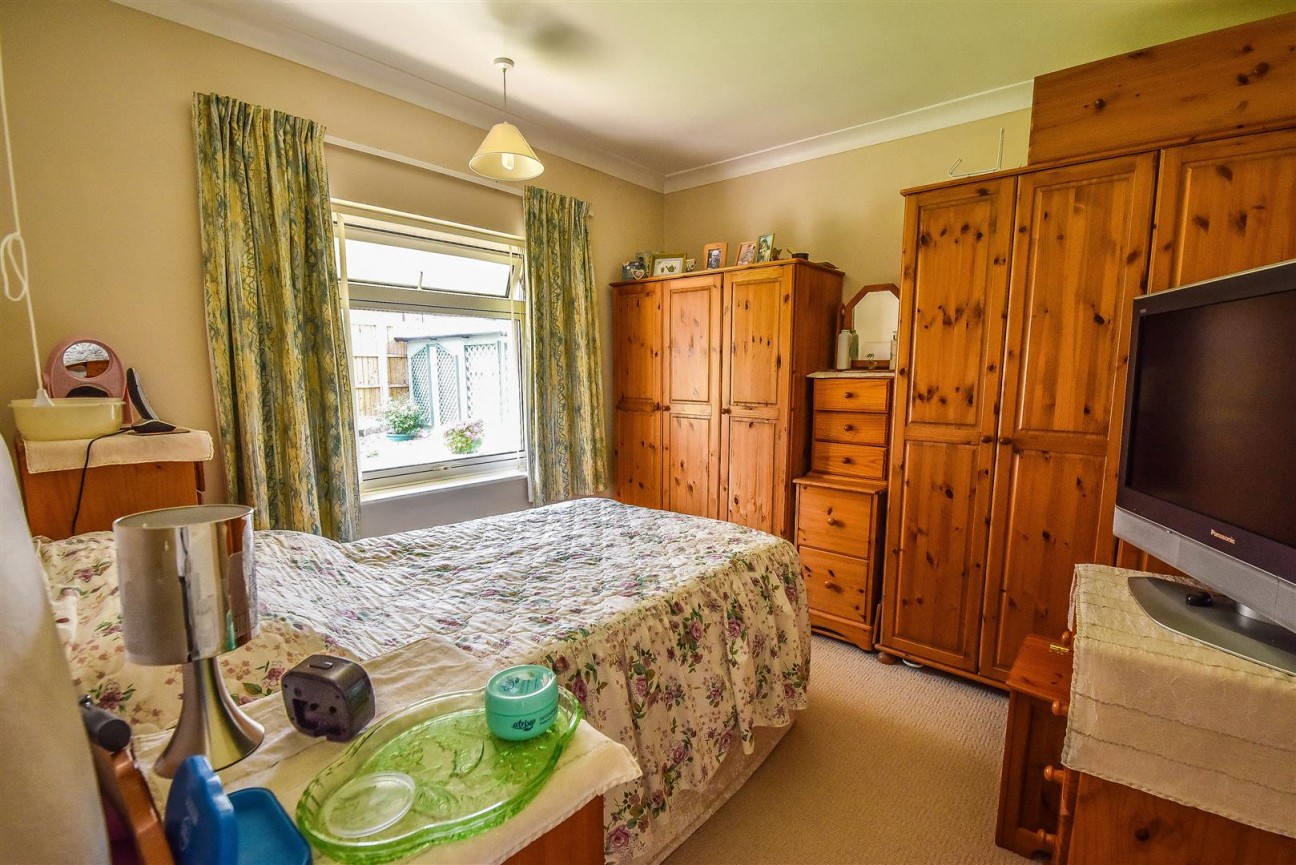 Morris Orchard, Cam, Dursley